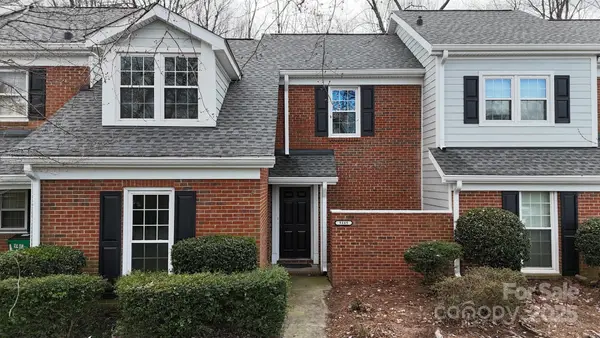 9449 Kings Falls Drive, Charlotte, NC 28210