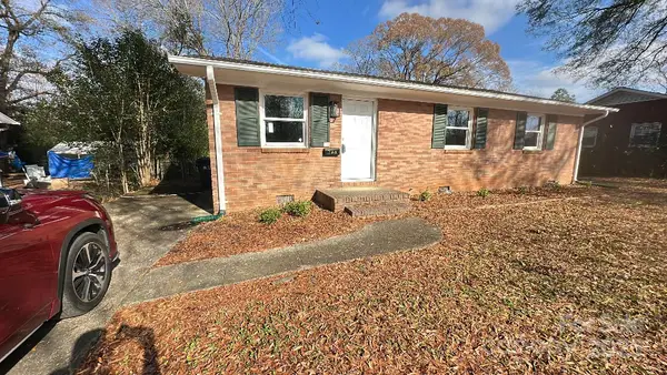 4209 Donnybrook Place, Charlotte, NC 28205