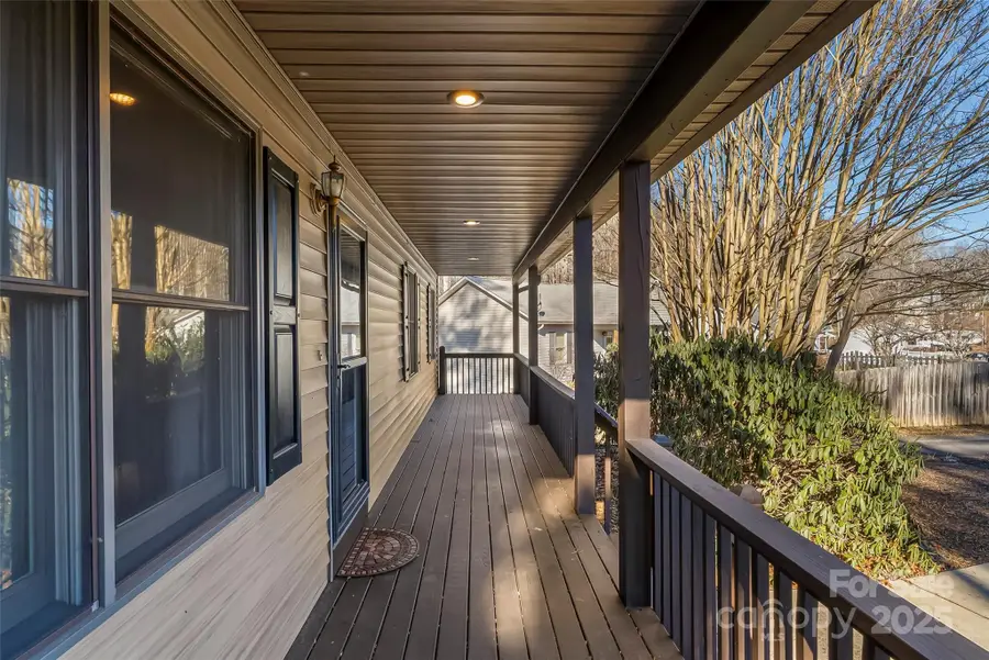 33 Ashwood Drive, Asheville, NC 28803 - Image #2