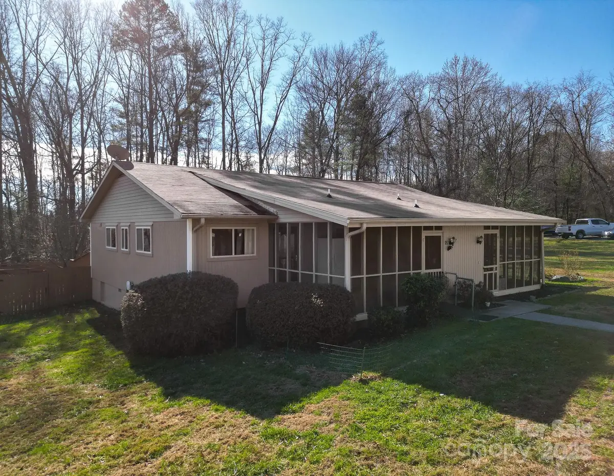 125 Freedom Road, Hendersonville, NC 28792 - Image #1