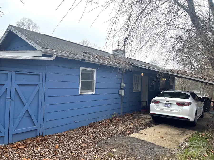 9 Riddle Road, Swannanoa, NC 28778 - Image #2