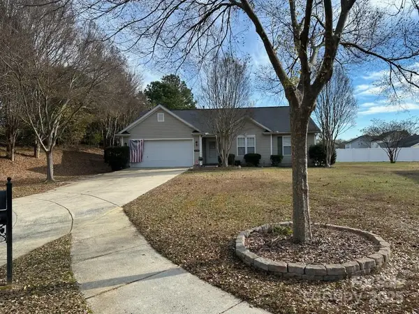 14048 Ballyshannon Lane, Charlotte, NC 28278