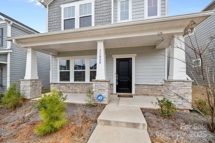 11040 Broadbent Court, Charlotte, NC 28278 - Image #2