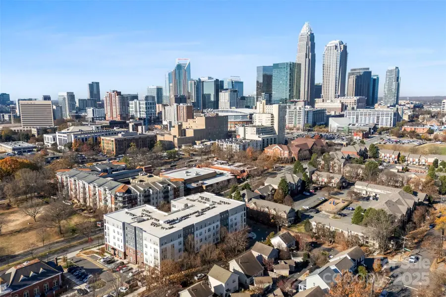 711 Parkside Terrace Lane, Charlotte, NC 28202 - Image #2