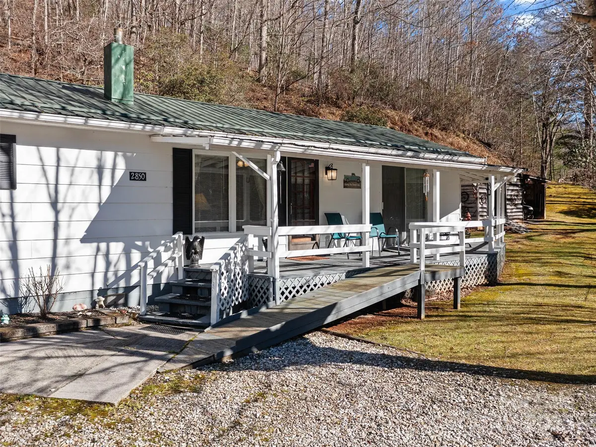 2850 Henson Creek Road, Newland, NC 28657 - Image #1