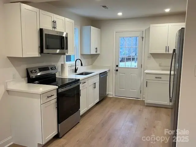 345 Fannie Circle, Charlotte, NC 28205 - Image #3