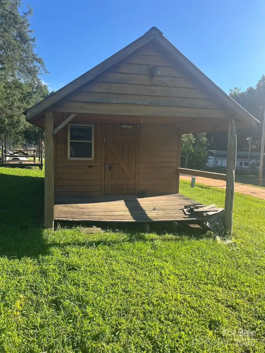 166 Cheryls Pass None, Love Valley, NC 28625 - Image #3