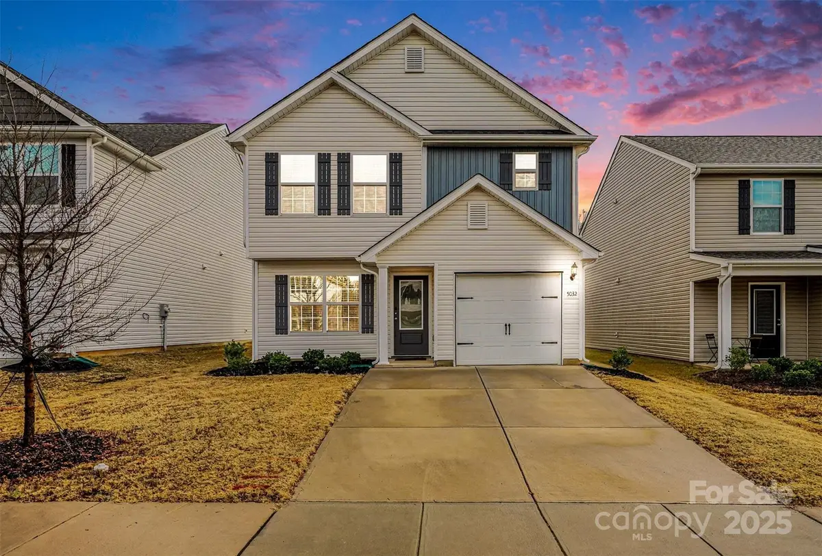 5032 Wolfridge Avenue, Charlotte, NC 28214 - Image #1