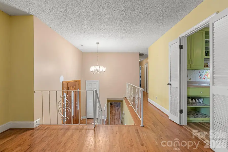 33 Fairfield Drive, Candler, NC 28715 - #3