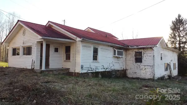 98 Lower Glady Fork Road, Candler, NC 28715