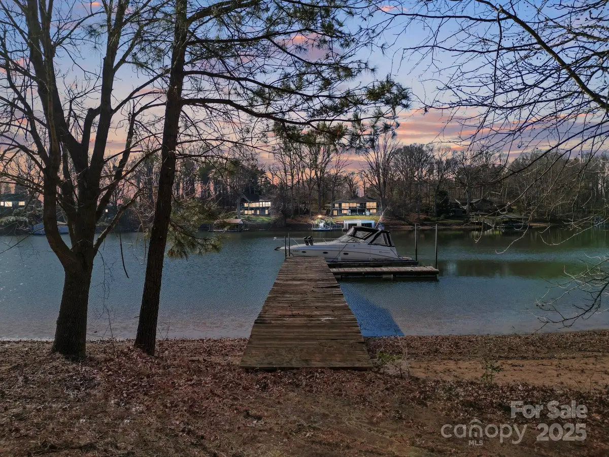 168 Willow Point Road, Troutman, NC 28166 - Image #1