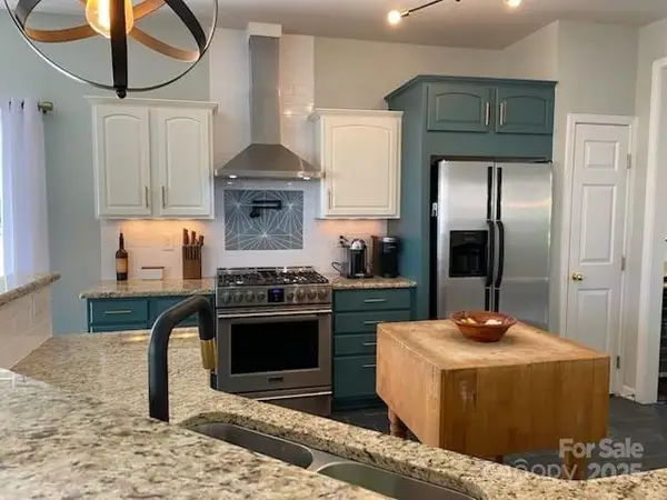 12410 Swan Wings Place, Huntersville, NC 28078