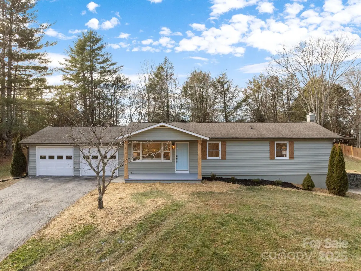 23 Coronet Lane, Hendersonville, NC 28792 - Image #1