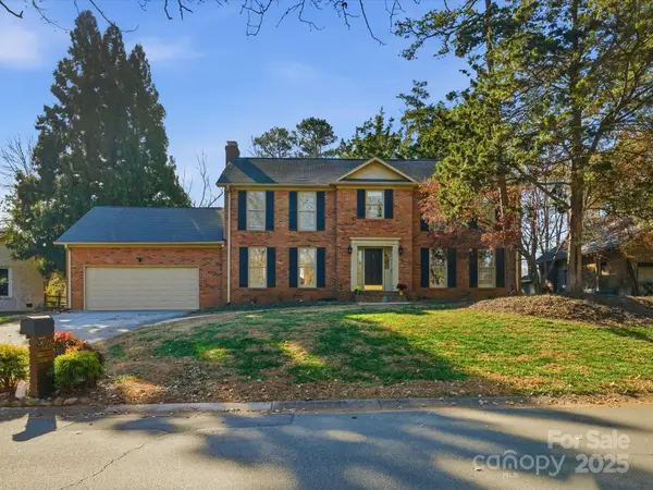 9218 Deerpark Lane, Charlotte, NC 28277