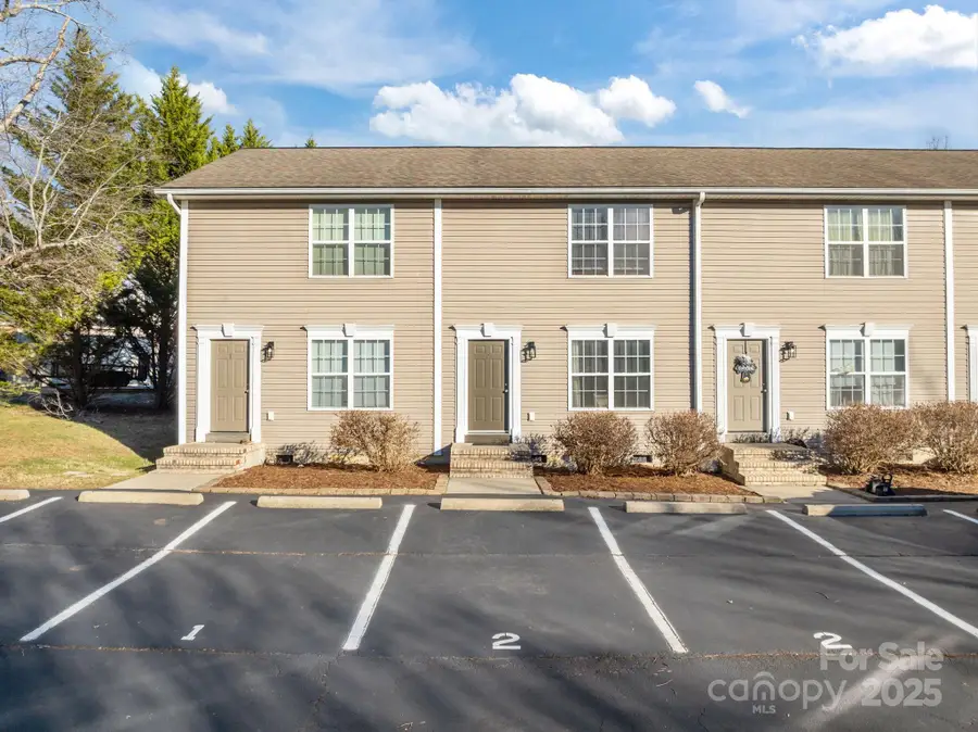2 Meadow Glen Drive, Fletcher, NC 28732 - Image #2