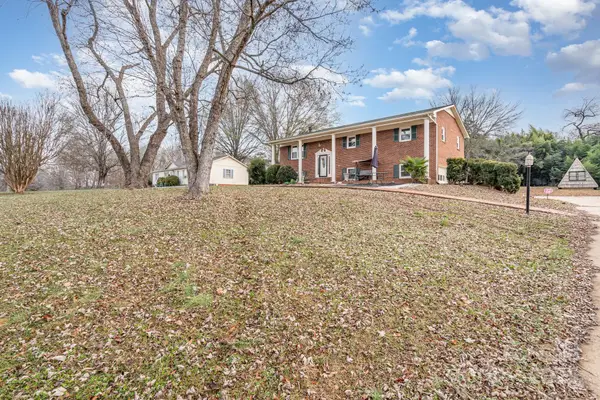 2128 23rd Street Court Ne, Hickory, NC 28601