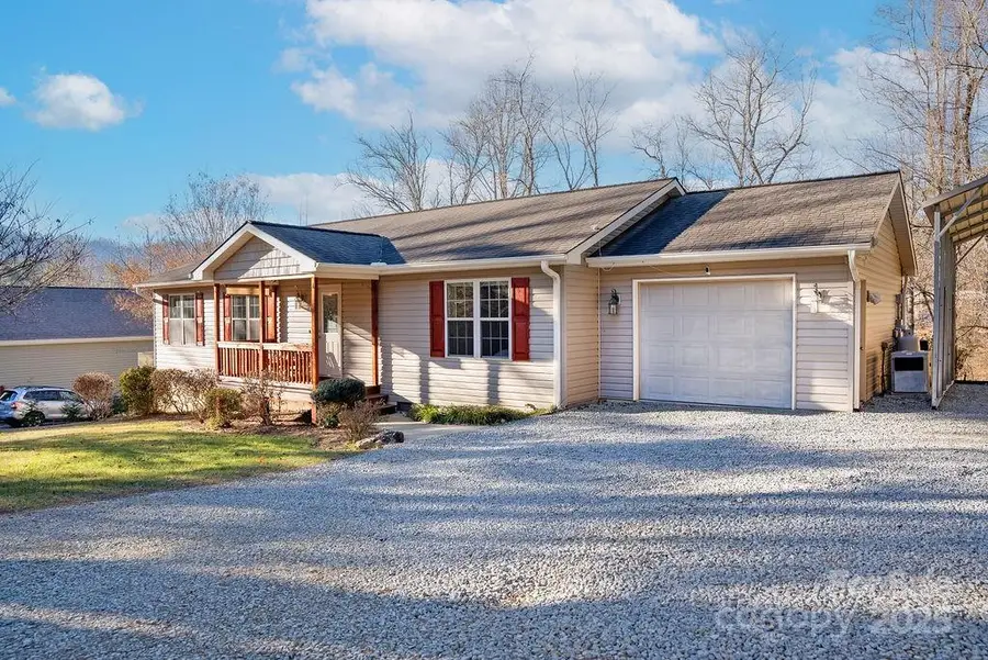 43 Redden Road, Hendersonville, NC 28739 - Image #3