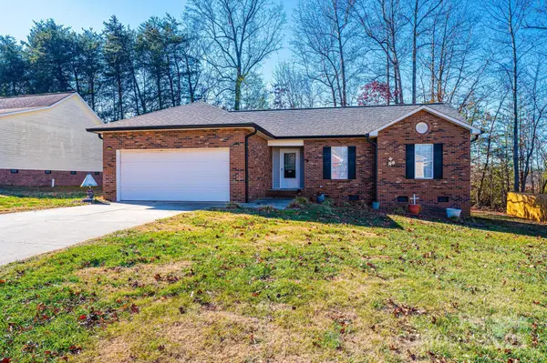 818 Gemcrest Drive Ne, Conover, NC 28613