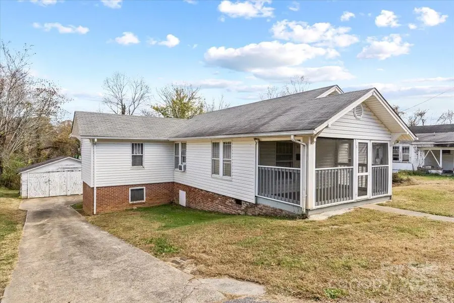412 Wilson Street Nw, Lenoir, NC 28645 - Image #2