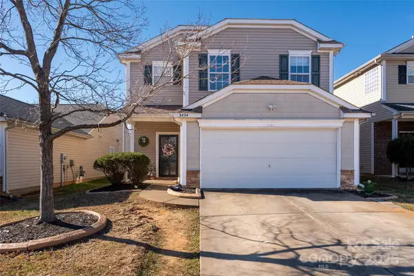 3434 Charterhall Lane, Charlotte, NC 28215