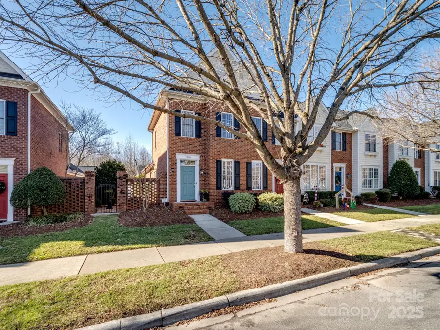6056 Village Drive Nw, Concord, NC 28027 - Image #2