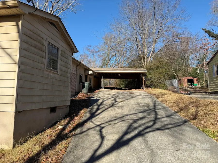 1424 W Mauney Avenue, Gastonia, NC 28052 - Image #2