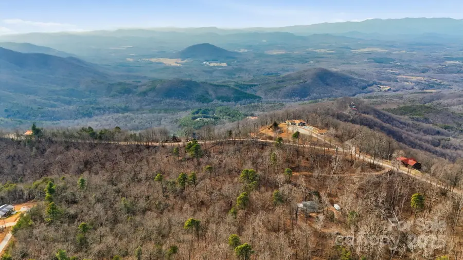 6955 Silver Creek Lane, Morganton, NC 28655 - Image #2