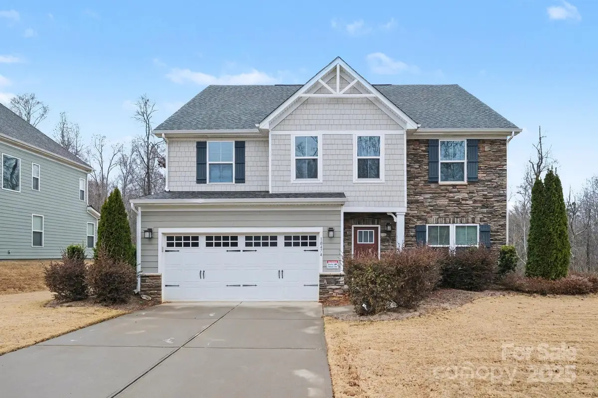 10474 Black Locust Lane, Charlotte, NC 28215 - Image #1