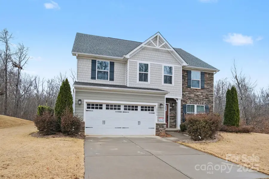 10474 Black Locust Lane, Charlotte, NC 28215 - Image #2