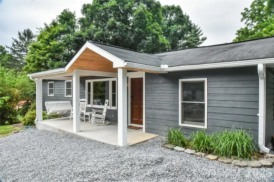 5 E Keesler Street, Black Mountain, NC 28711 - #3