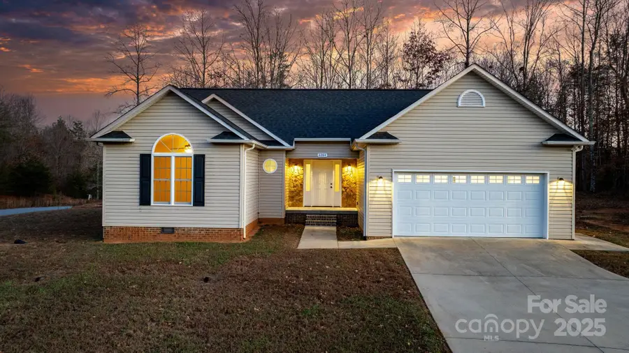 2284 Timberland Hills Drive, Newton, NC 28658 - Image #2
