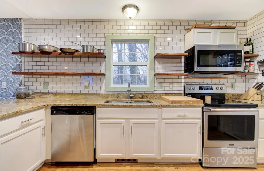 113 Pin Cherry Lane, Candler, NC 28715 - Image #3