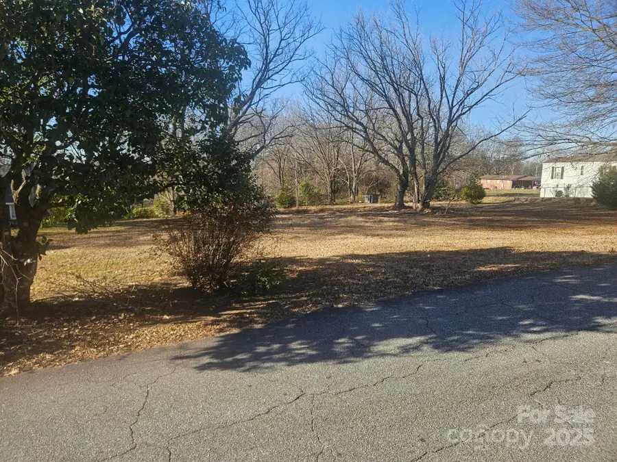 100 N 8th Avenue, Maiden, NC 28650 - Image #2
