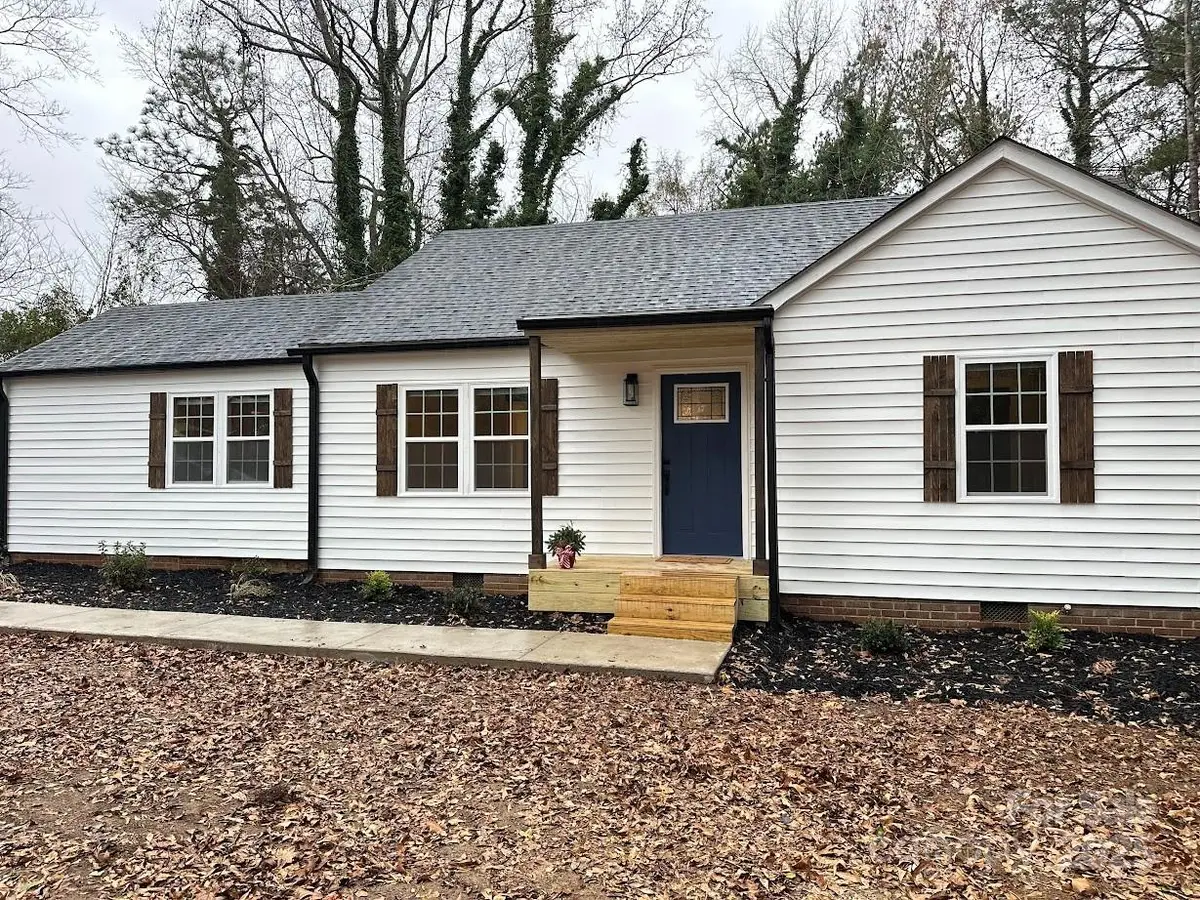 519 N Main Street, Mount Gilead, NC 27306 - Image #1