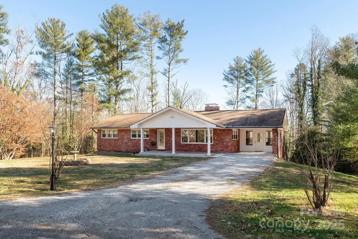 290 Crabapple Hill Lane, Hendersonville, NC 28792 - Image #1