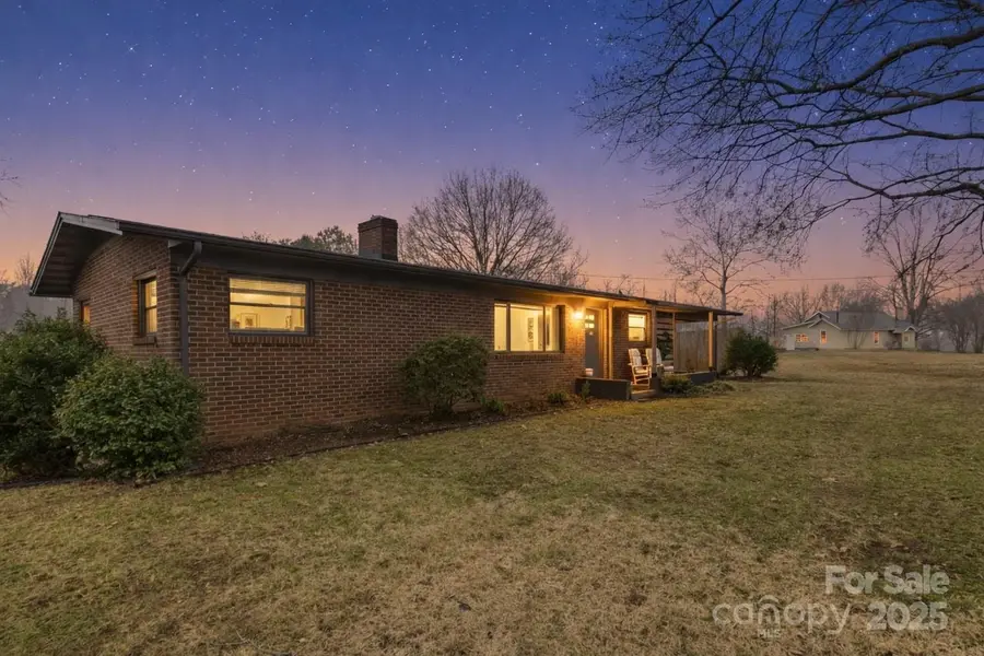 3115 Falling Creek Road Ne, Hickory, NC 28601 - Image #2