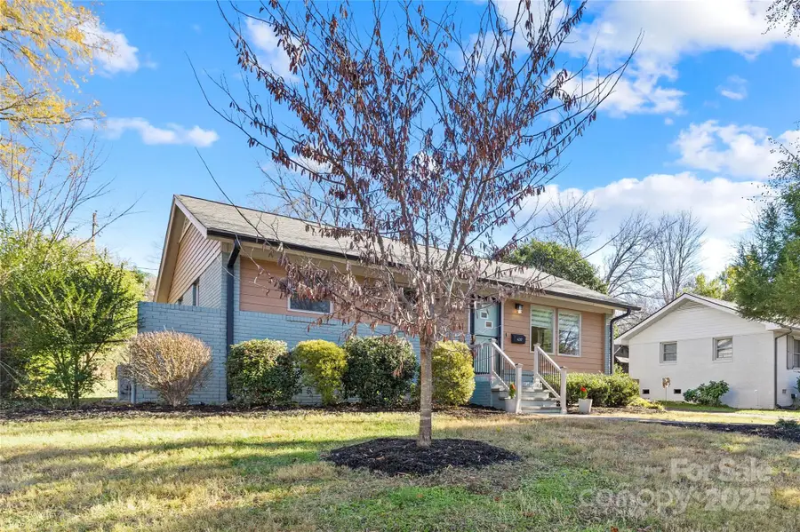 4017 Abbeydale Drive, Charlotte, NC 28205 - Image #2