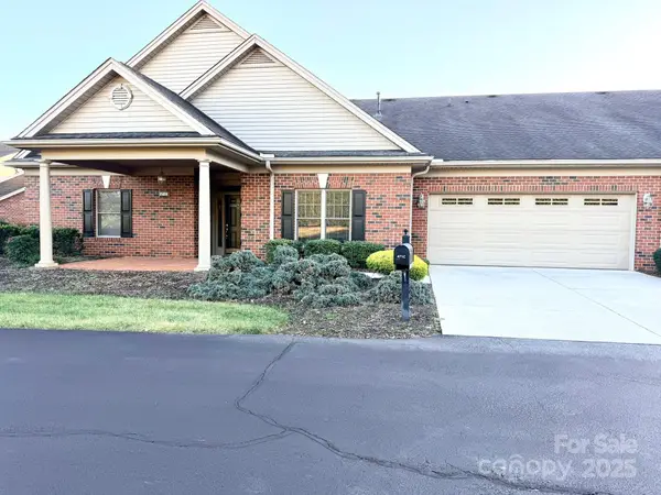 471 26th Avenue Ne #C, Hickory, NC 28601