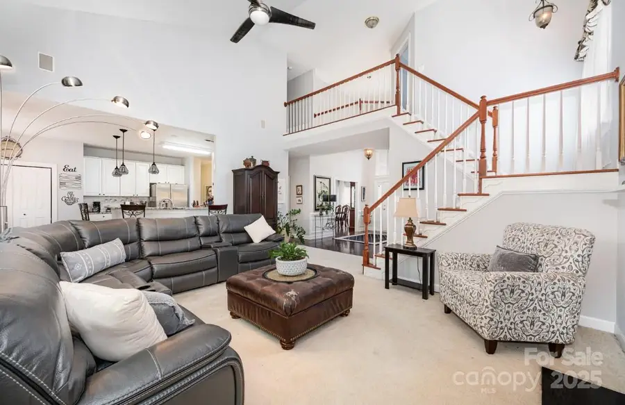 6930 Reedy Creek Road, Charlotte, NC 28215 - Image #3