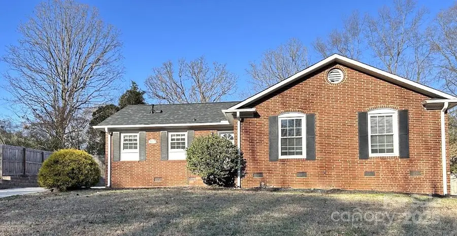 7117 Woodstream Drive, Charlotte, NC 28210 - Image #3