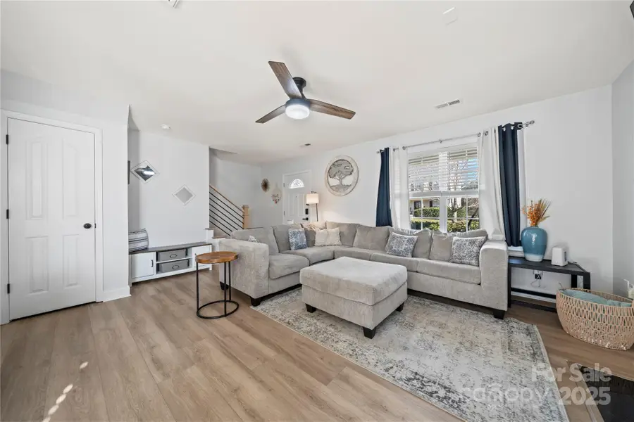 11512 Chapeclane Road, Charlotte, NC 28278 - Image #3