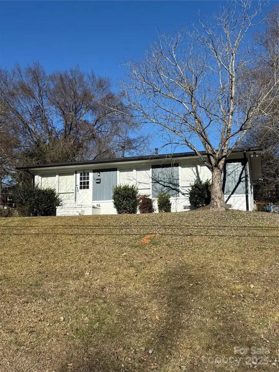 1100 Rollingwood Drive, Charlotte, NC 28217 - Image #2