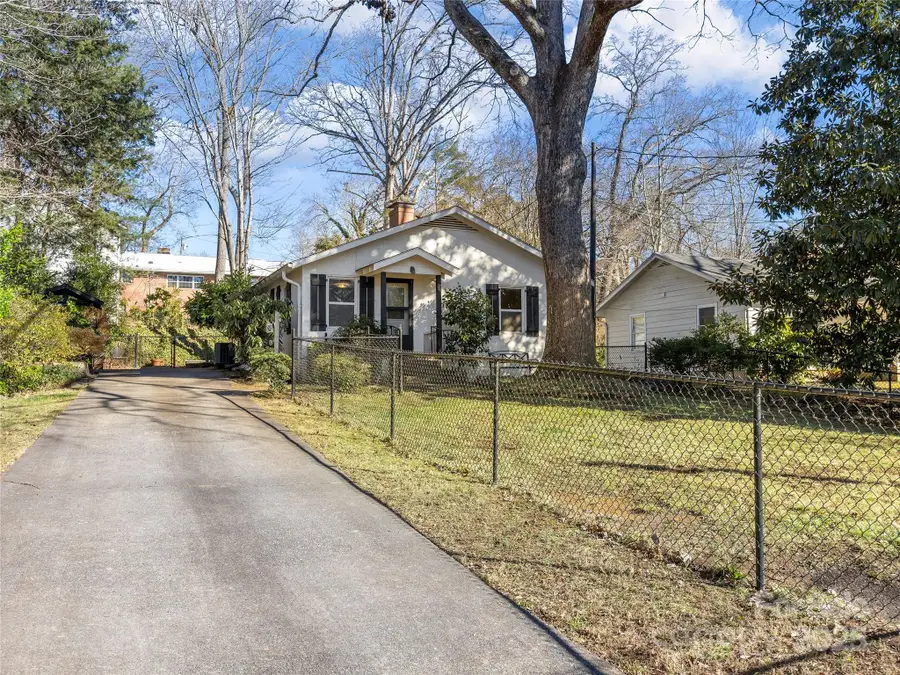 155 Whitney Avenue, Tryon, NC 28782 - Image #2