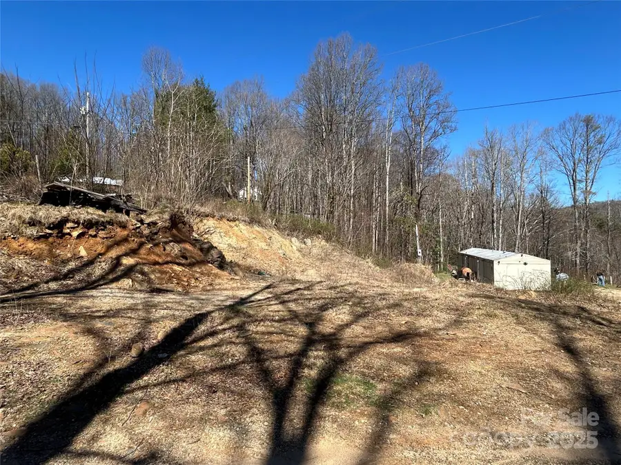 612 Heady Mountain Rd Road, Cashiers, NC 28717 - Image #3