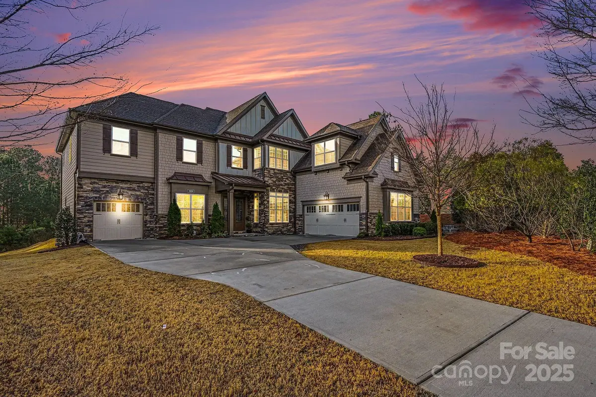 17651 Hawkwatch Lane, Charlotte, NC 28278 - Image #1