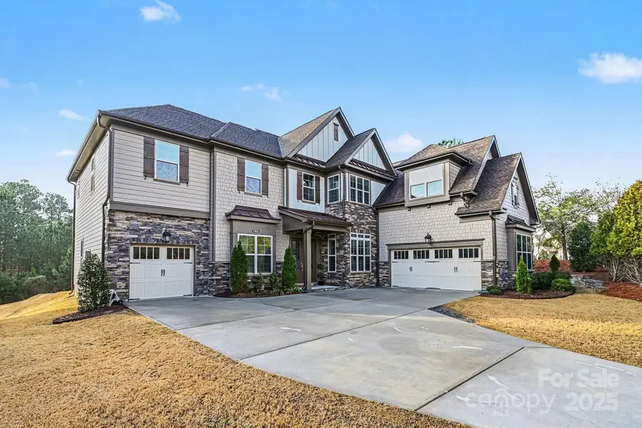 17651 Hawkwatch Lane, Charlotte, NC 28278 - Image #2