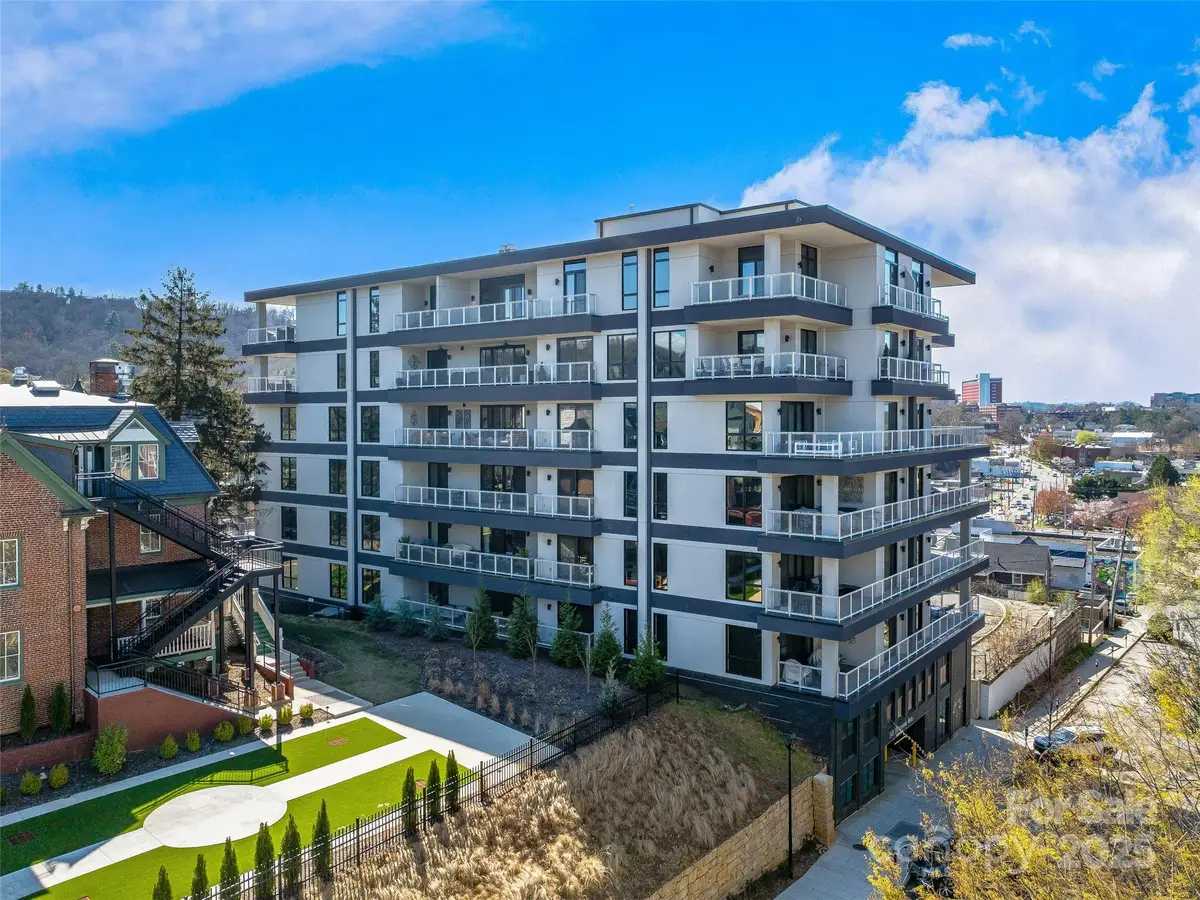 145 Biltmore Avenue #702, Asheville, NC 28801 - Image #1