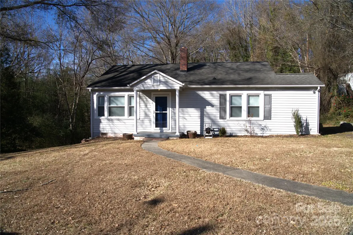 748 W 2nd Street, Lincolnton, NC 28092 - Image #1