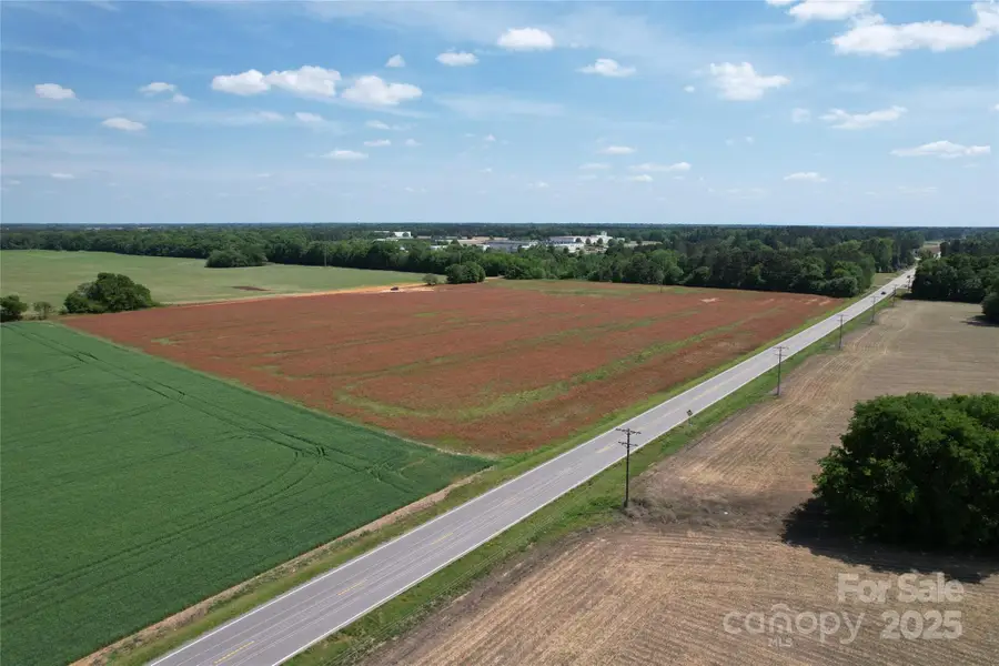 6 Rogers Lane, Bennettsville, SC 29512 - Image #3