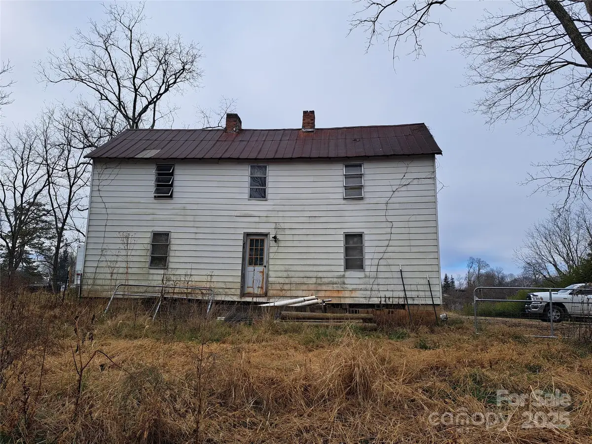 101 Knight Drive, Clyde, NC 28721 - Image #1